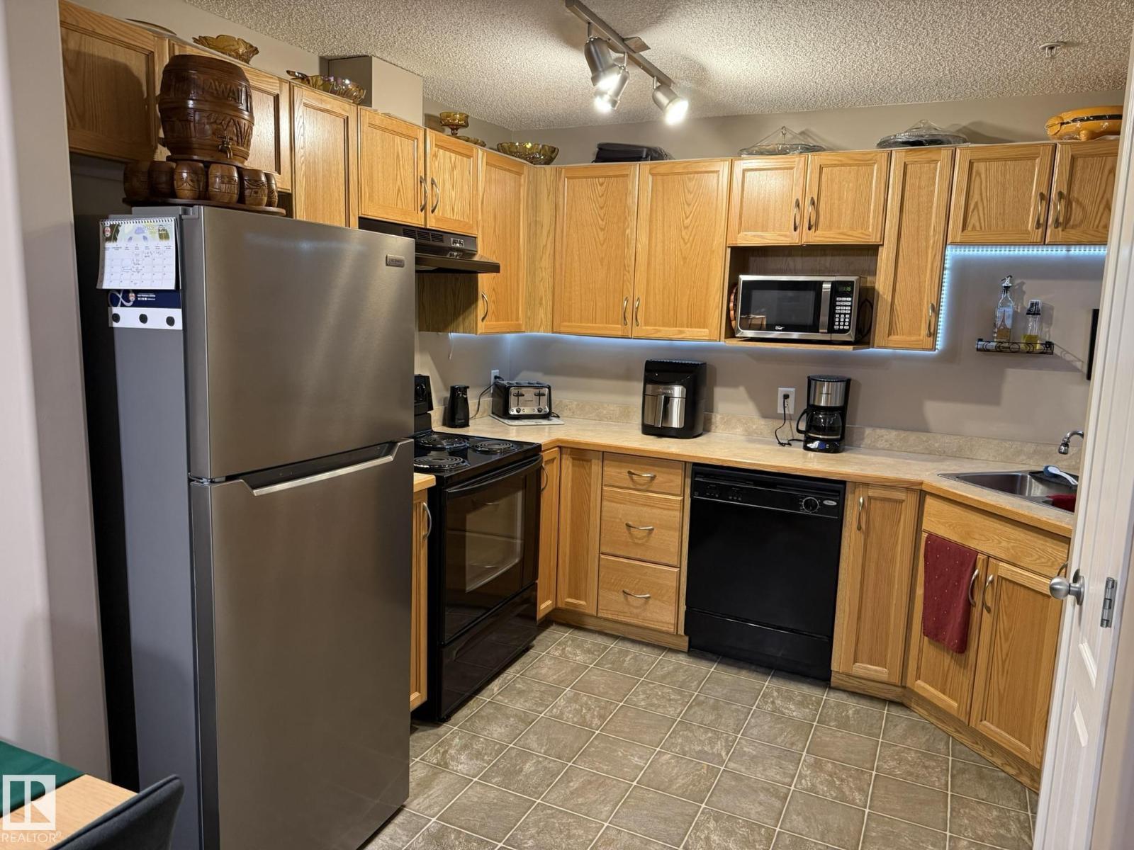 #205 3425 19 ST NW - 9