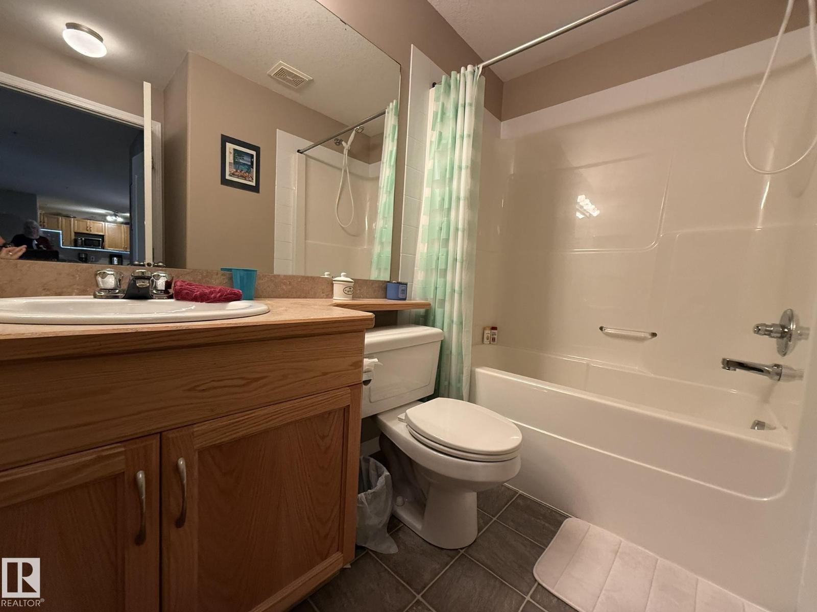 #205 3425 19 ST NW - 20