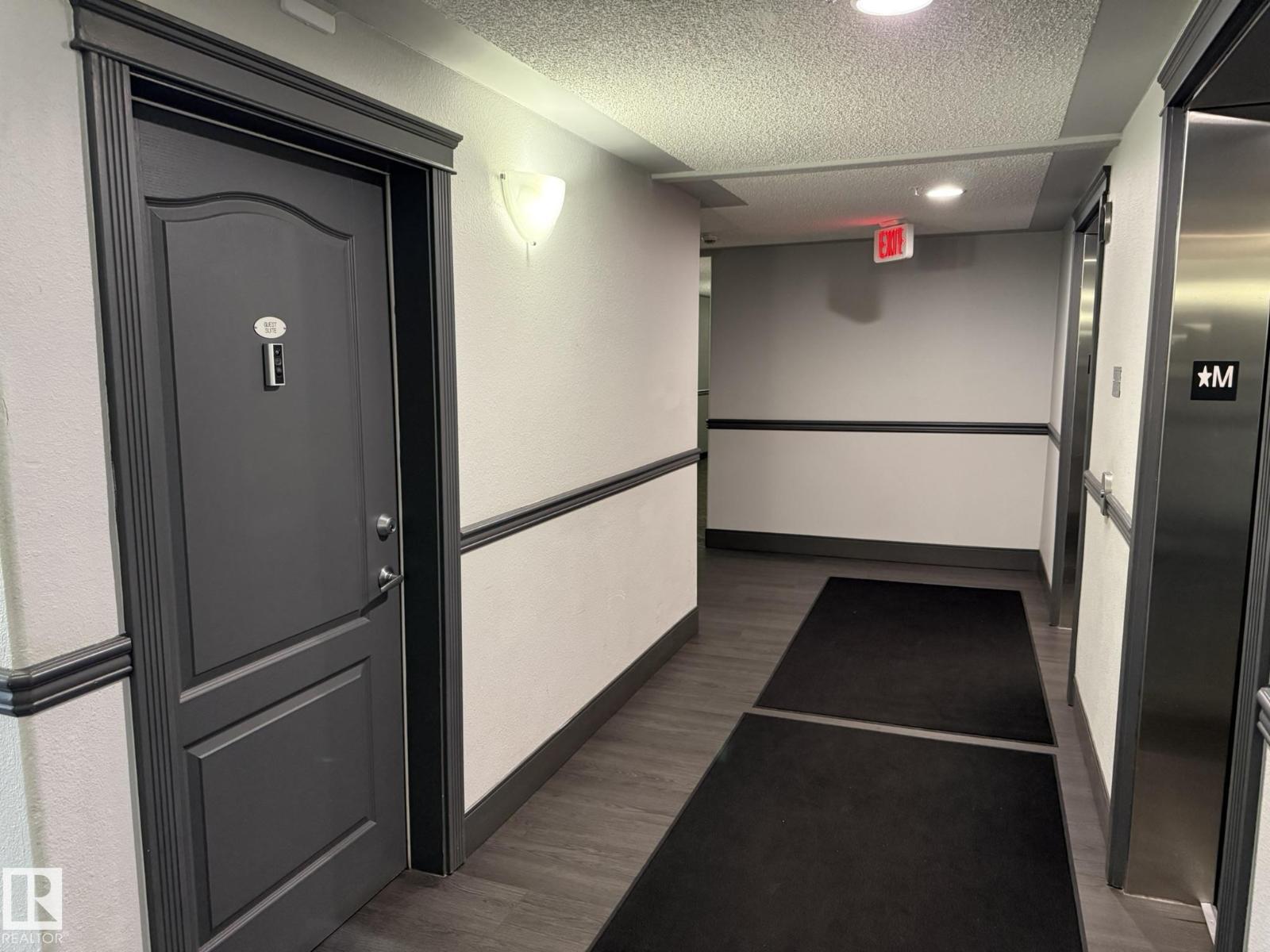 #205 3425 19 ST NW - 33