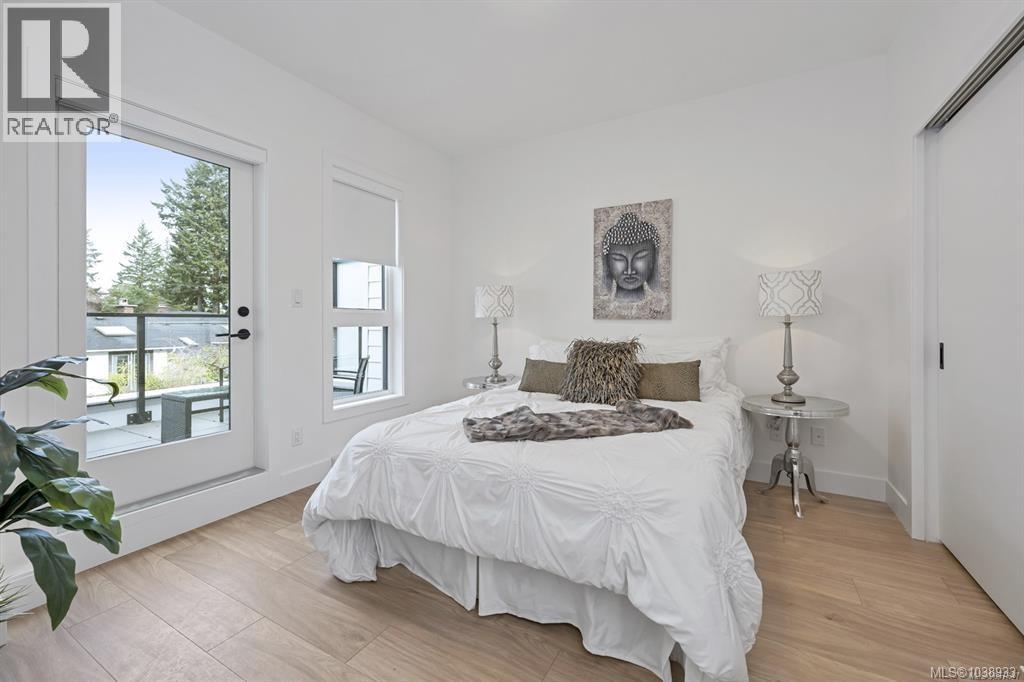 #10 2330 Sooke Rd - 6