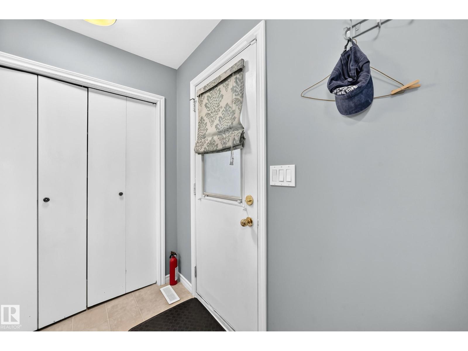 10451 26 AV NW - 30