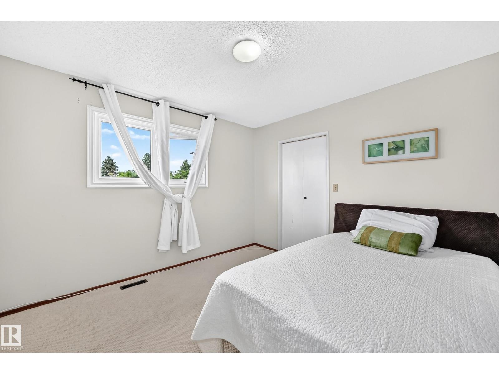 10451 26 AV NW - 41