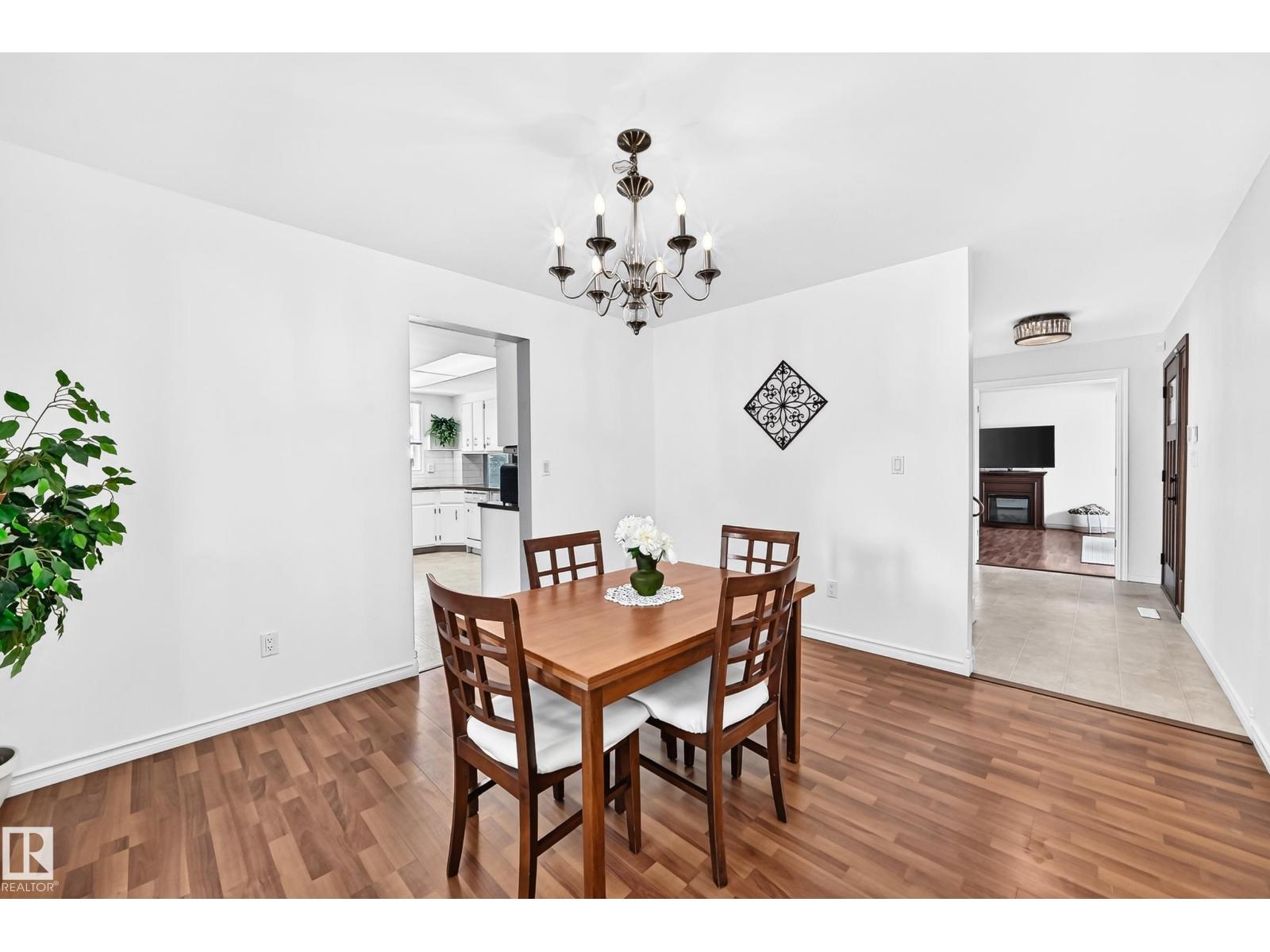 10451 26 AV NW - 20