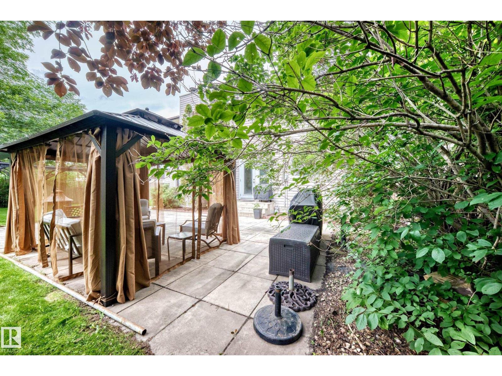 10451 26 AV NW — photo 73