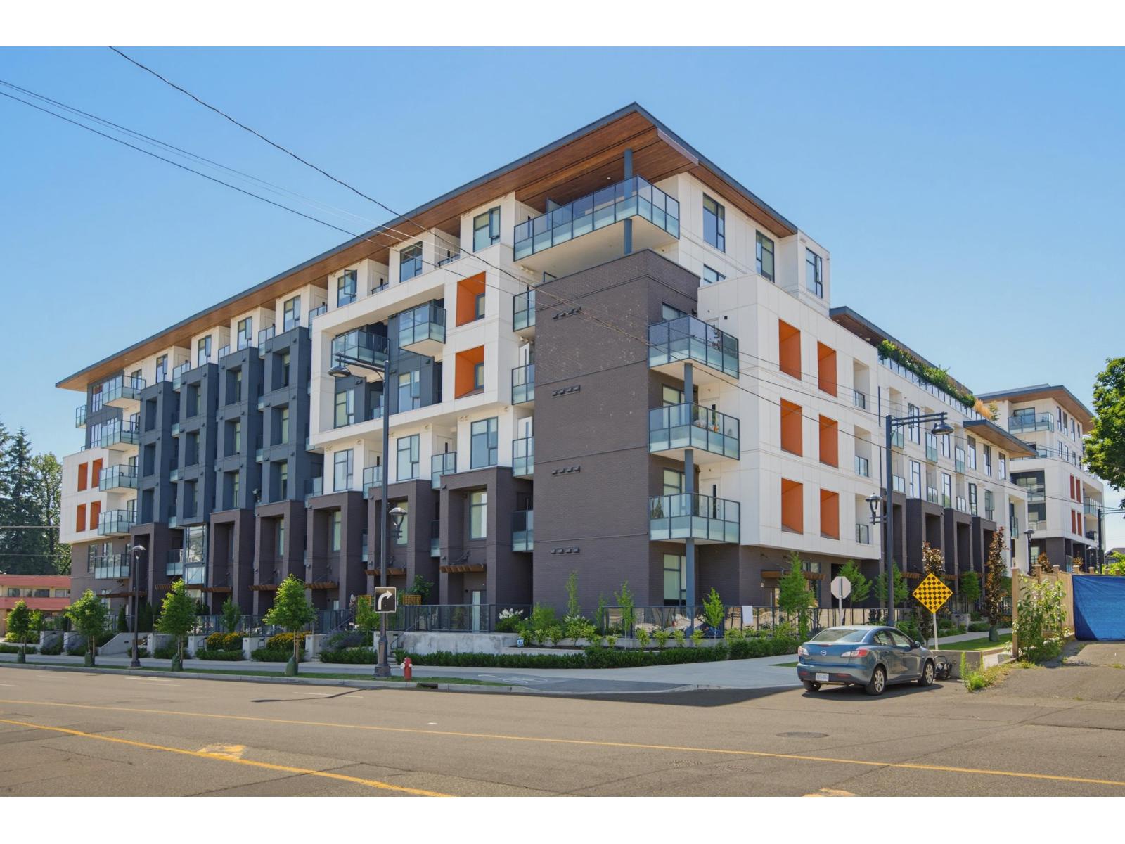 E205 10829 140 STREET, Surrey