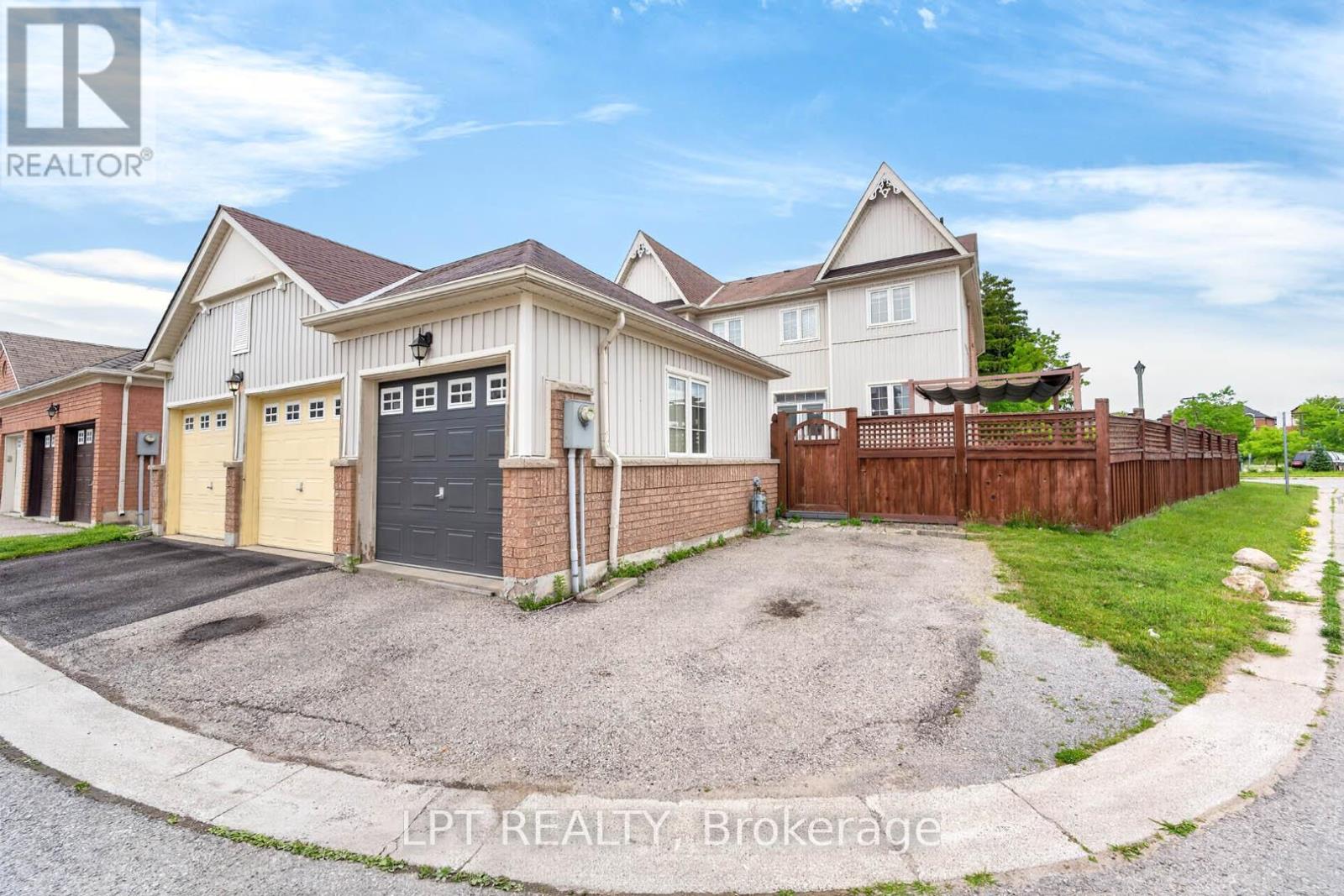 32 WILLIAM GASPAR COURT - 2
