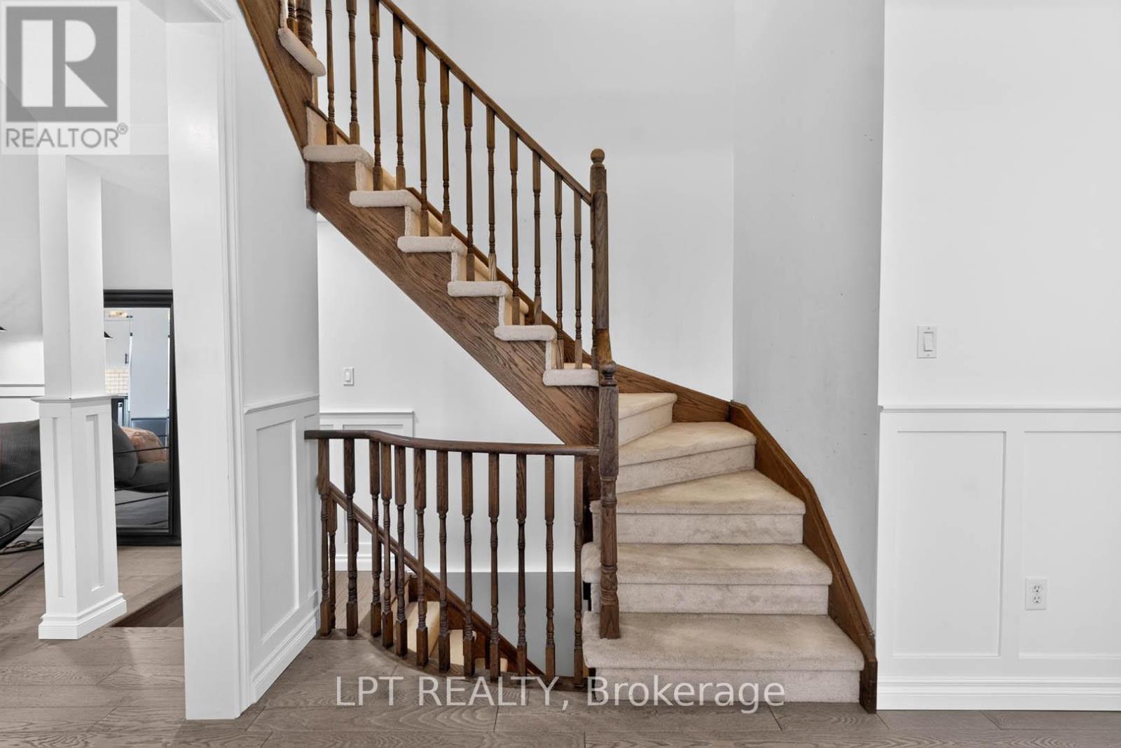32 WILLIAM GASPAR COURT - 22