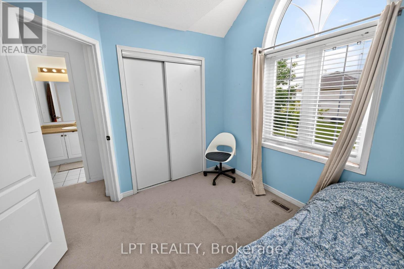32 WILLIAM GASPAR COURT - 30
