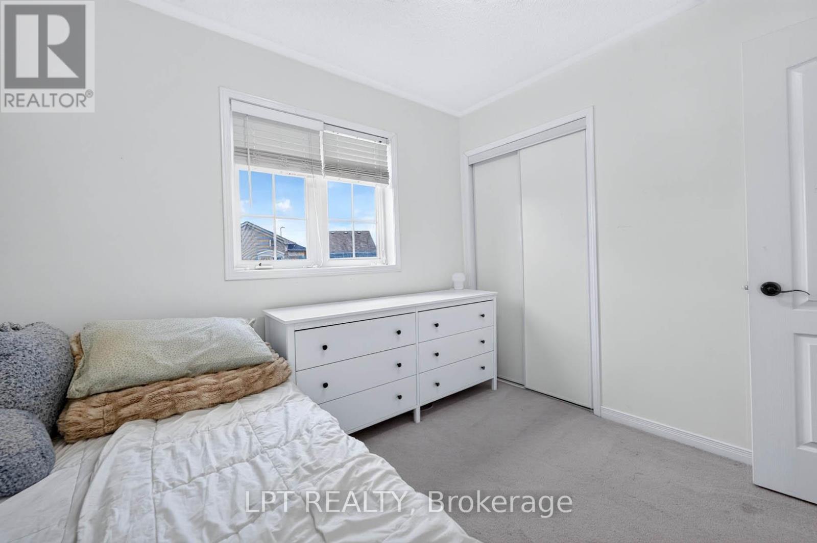 32 WILLIAM GASPAR COURT - 32