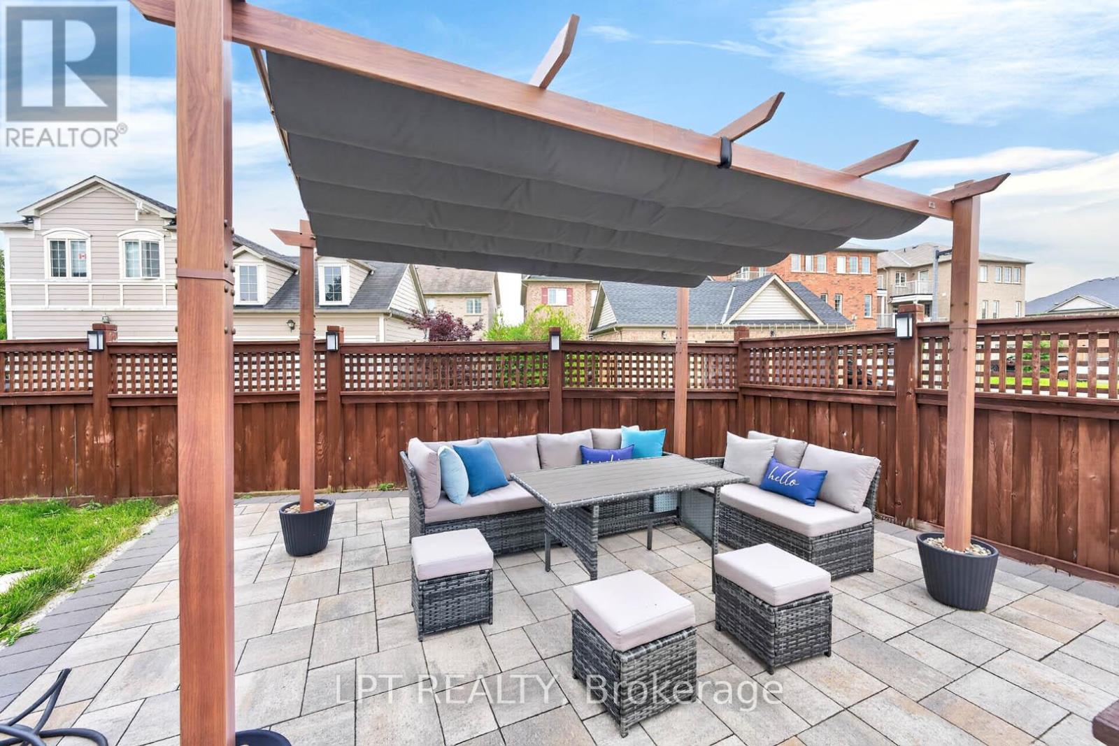 32 WILLIAM GASPAR COURT - 37