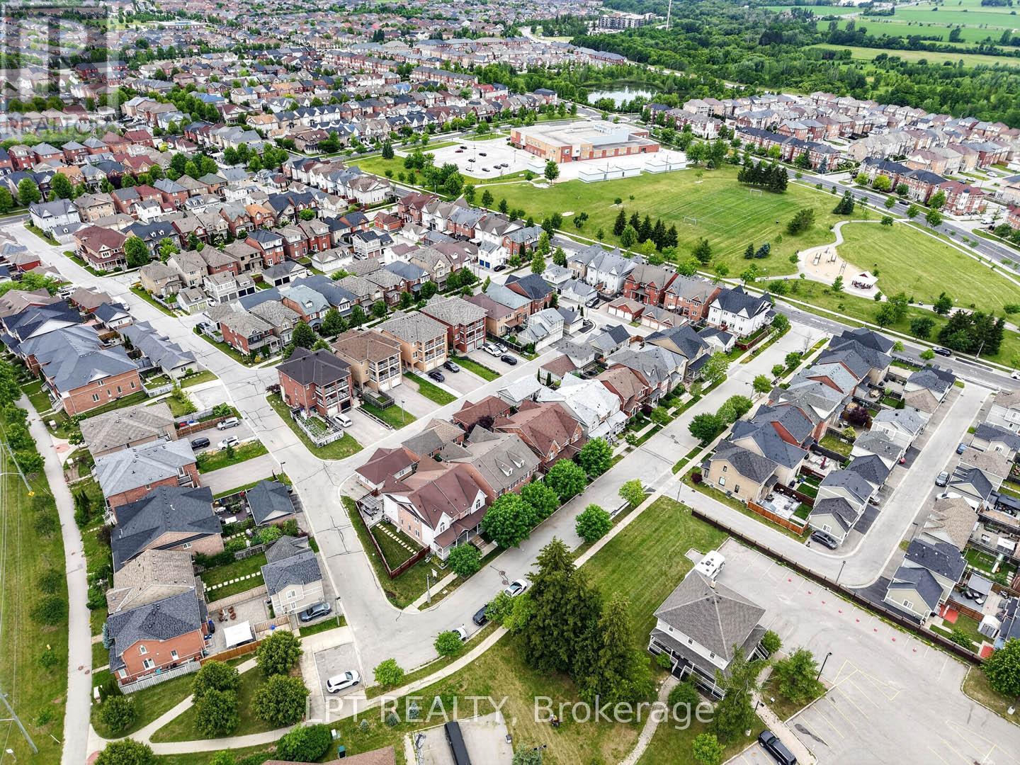 32 WILLIAM GASPAR COURT - 47
