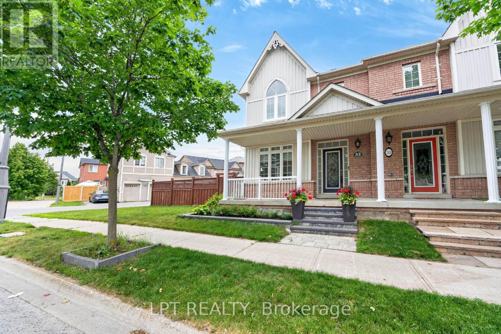 32 WILLIAM GASPAR COURT - 6