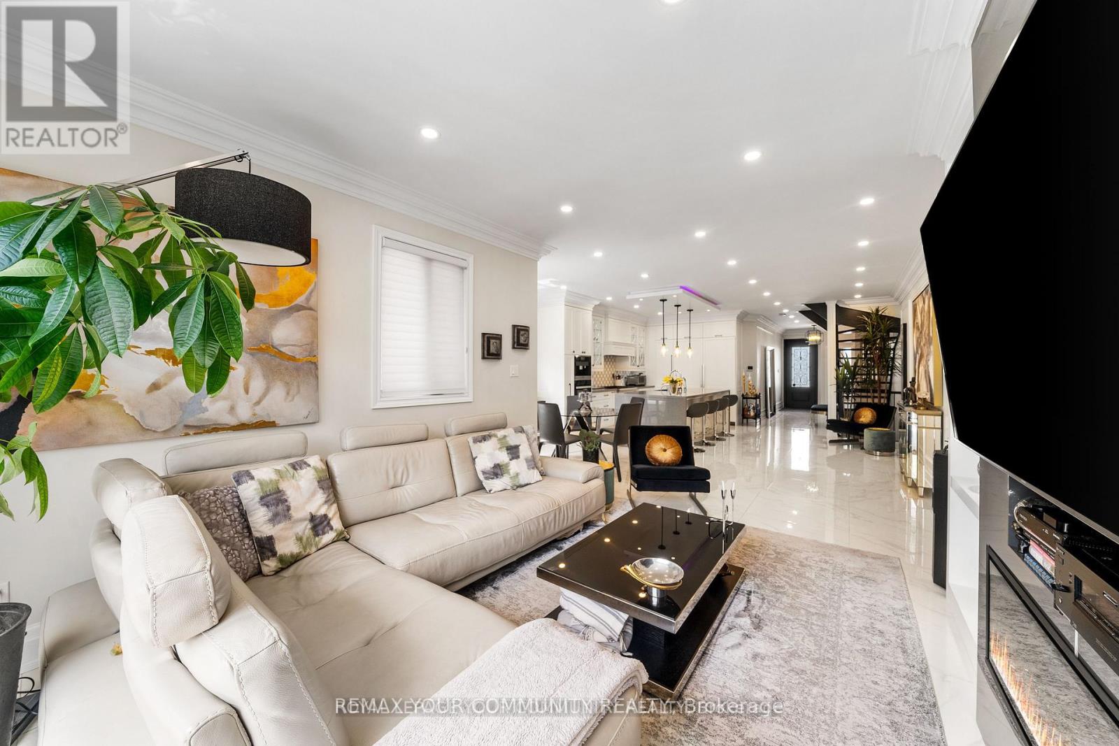 37 COPPERSTONE CRESCENT - 11