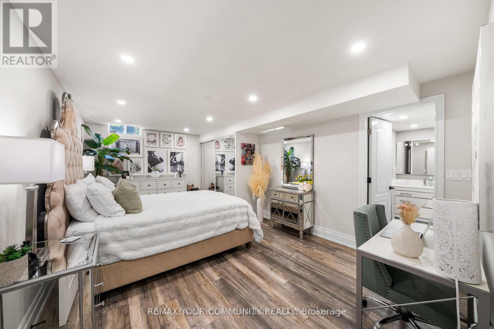 37 COPPERSTONE CRESCENT - 27
