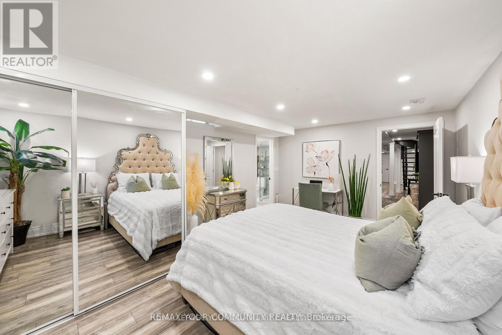37 COPPERSTONE CRESCENT - 28