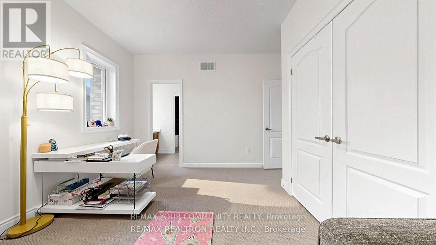 40 MEADOWSWEET LANE - 39