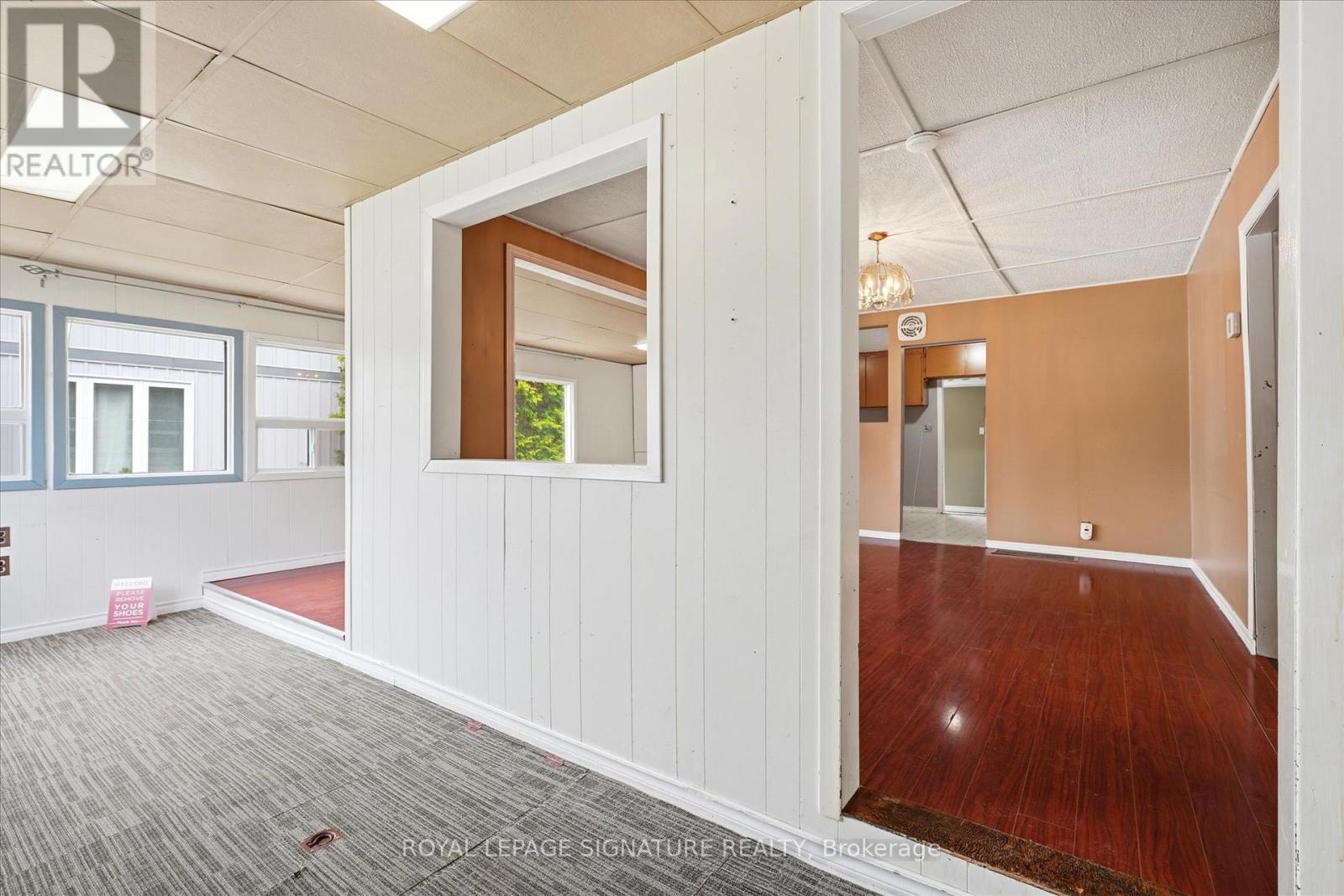54 FARLEY CIRCLE - 22