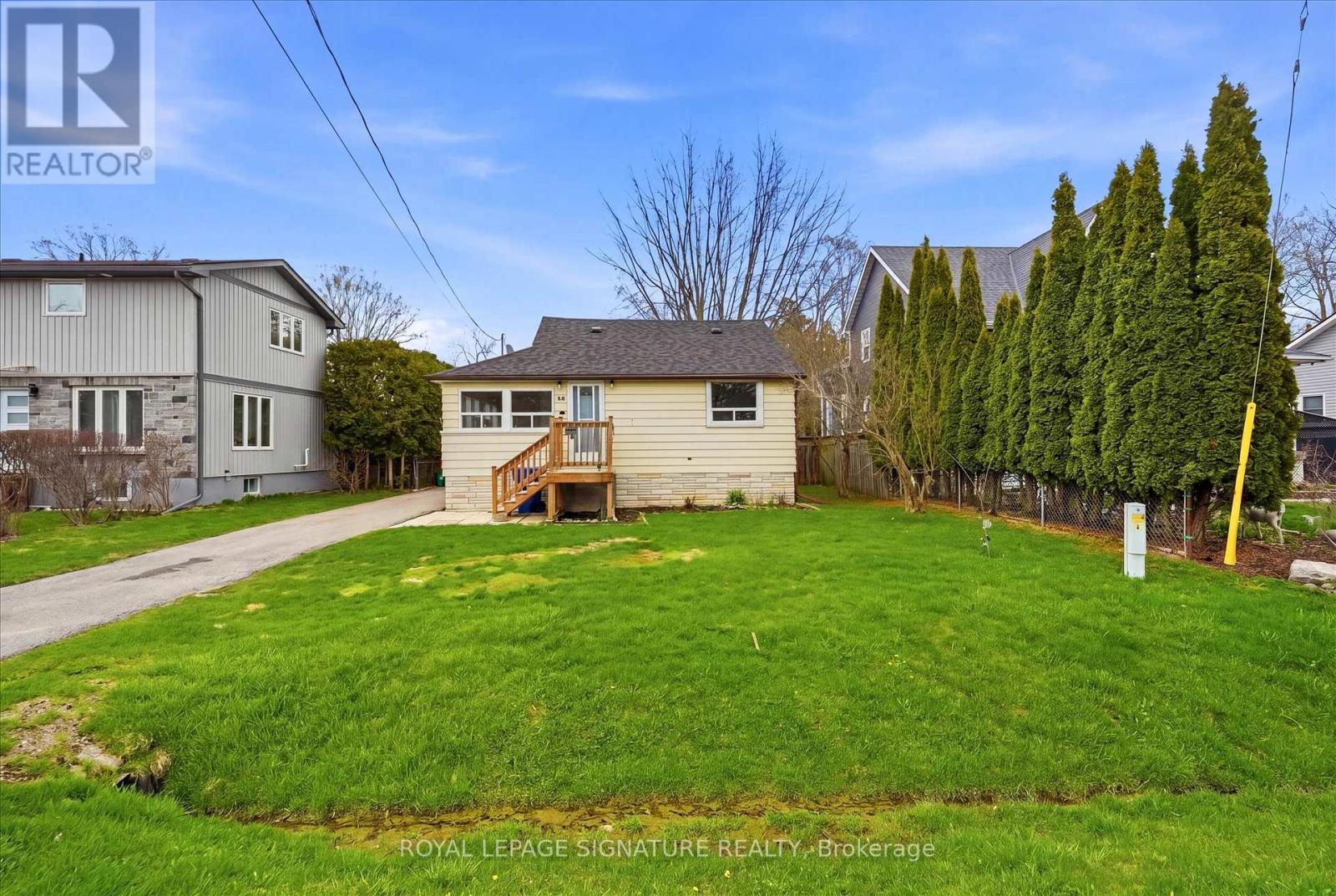 54 FARLEY CIRCLE - 32