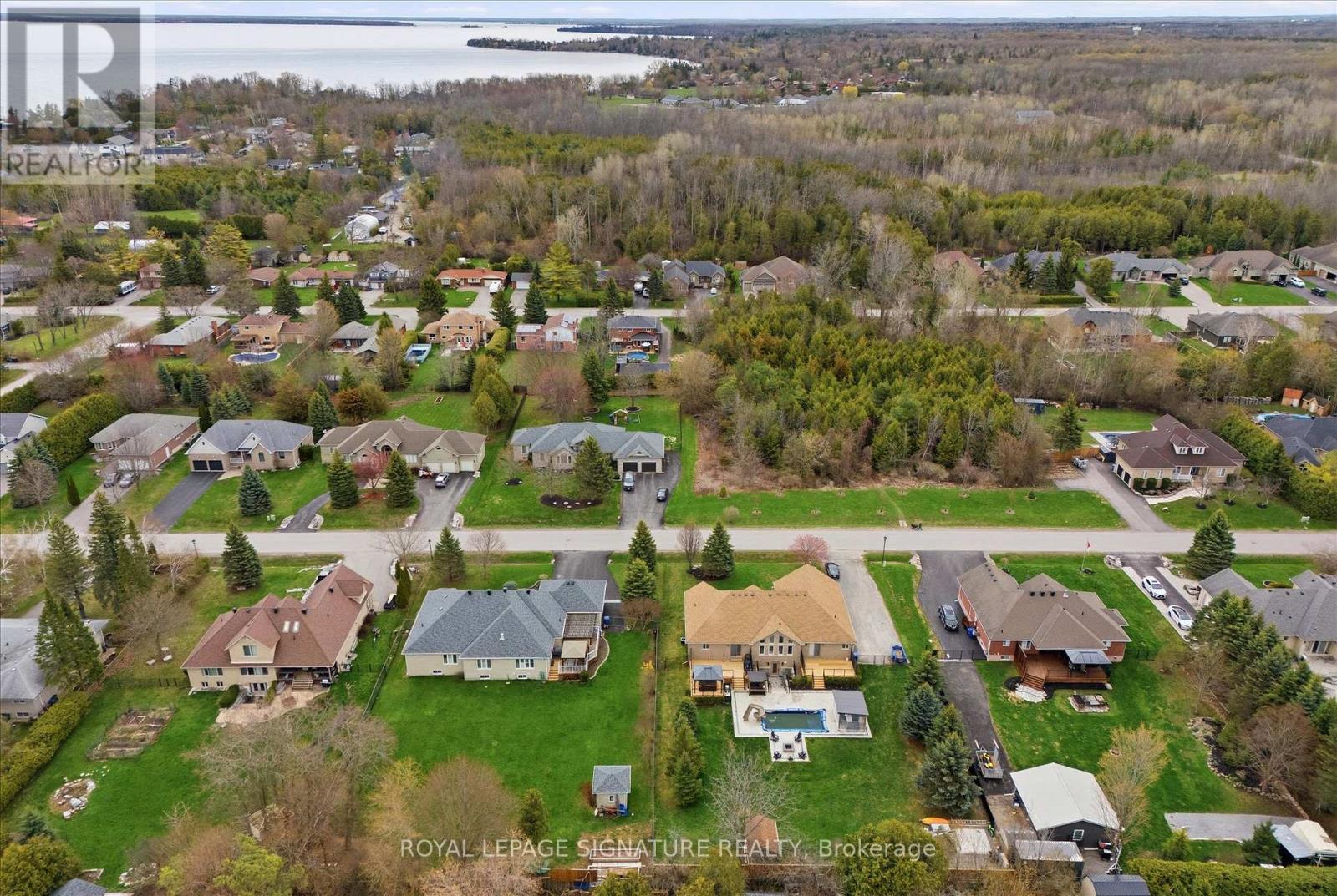 54 FARLEY CIRCLE - 41