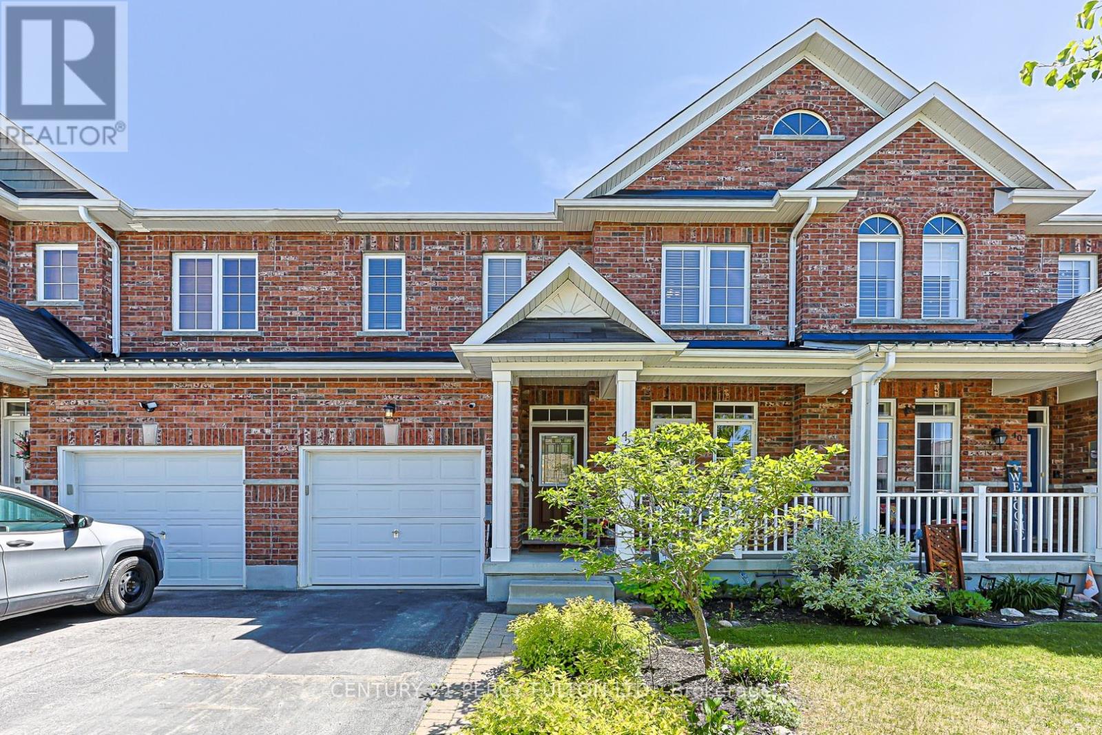 42 ARTHUR CASE CRESCENT - 1
