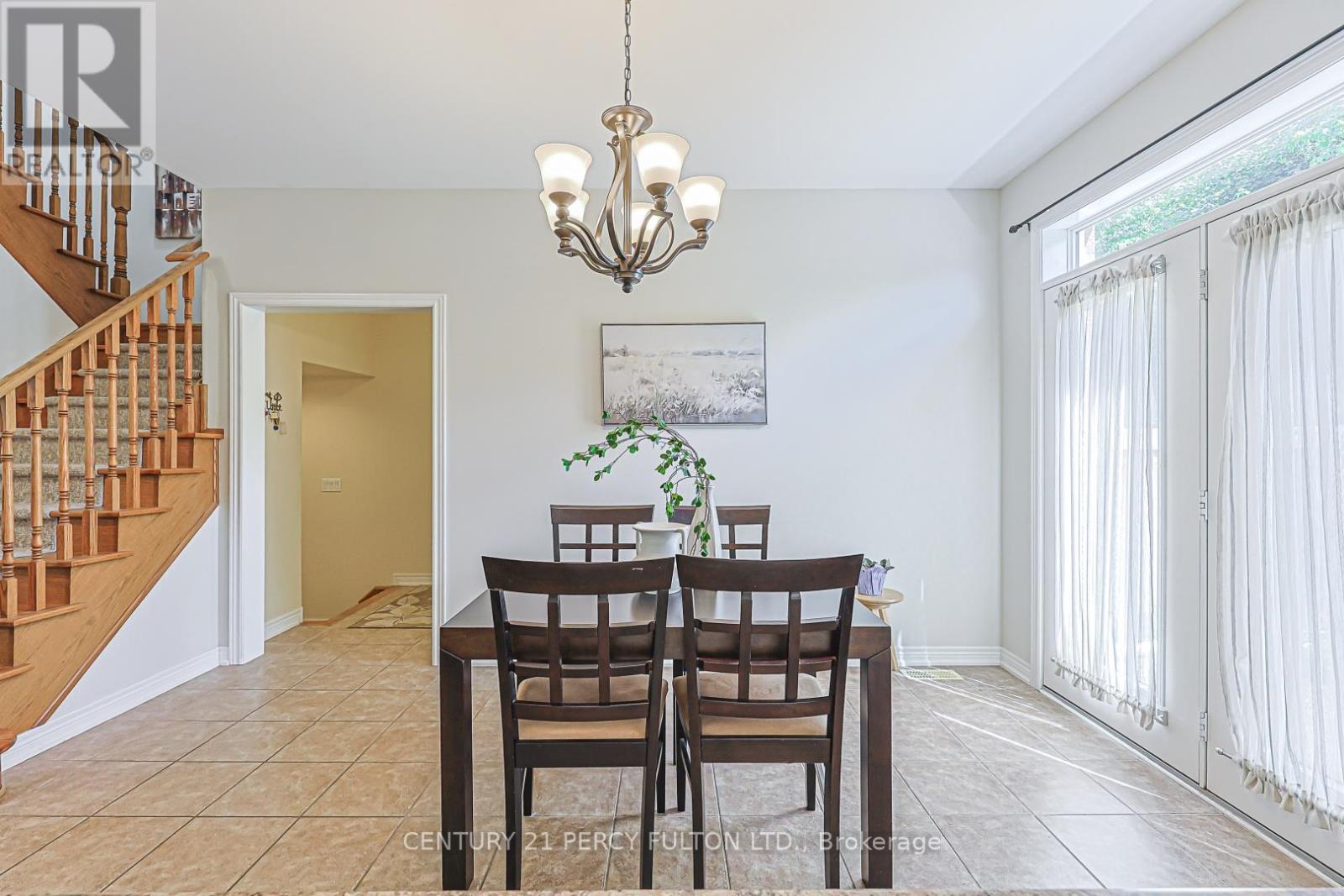 42 ARTHUR CASE CRESCENT - 14