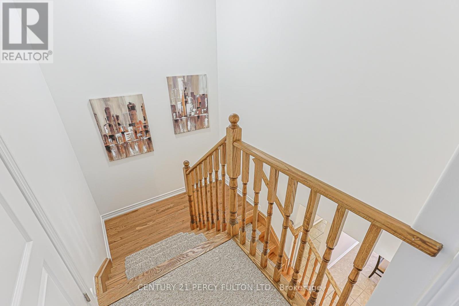 42 ARTHUR CASE CRESCENT - 26