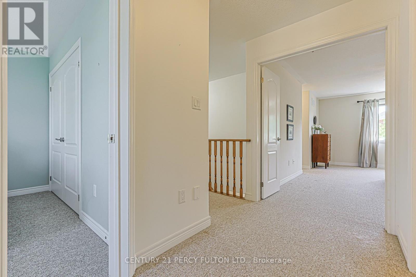 42 ARTHUR CASE CRESCENT - 28