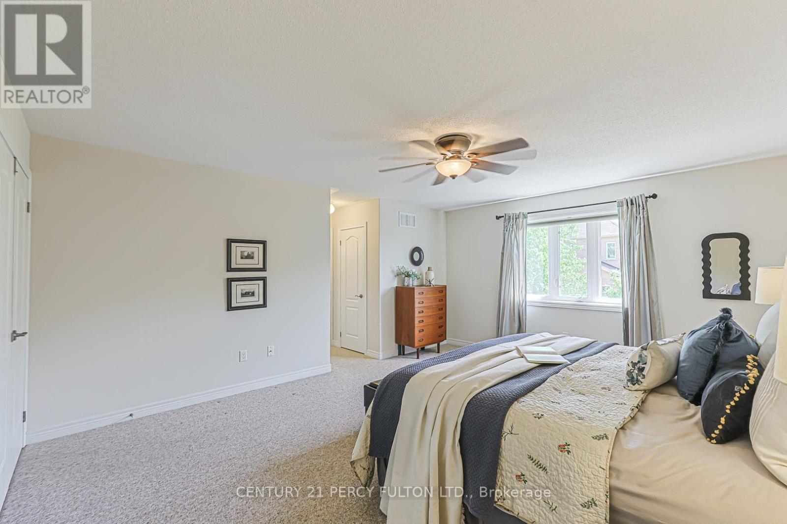 42 ARTHUR CASE CRESCENT - 30