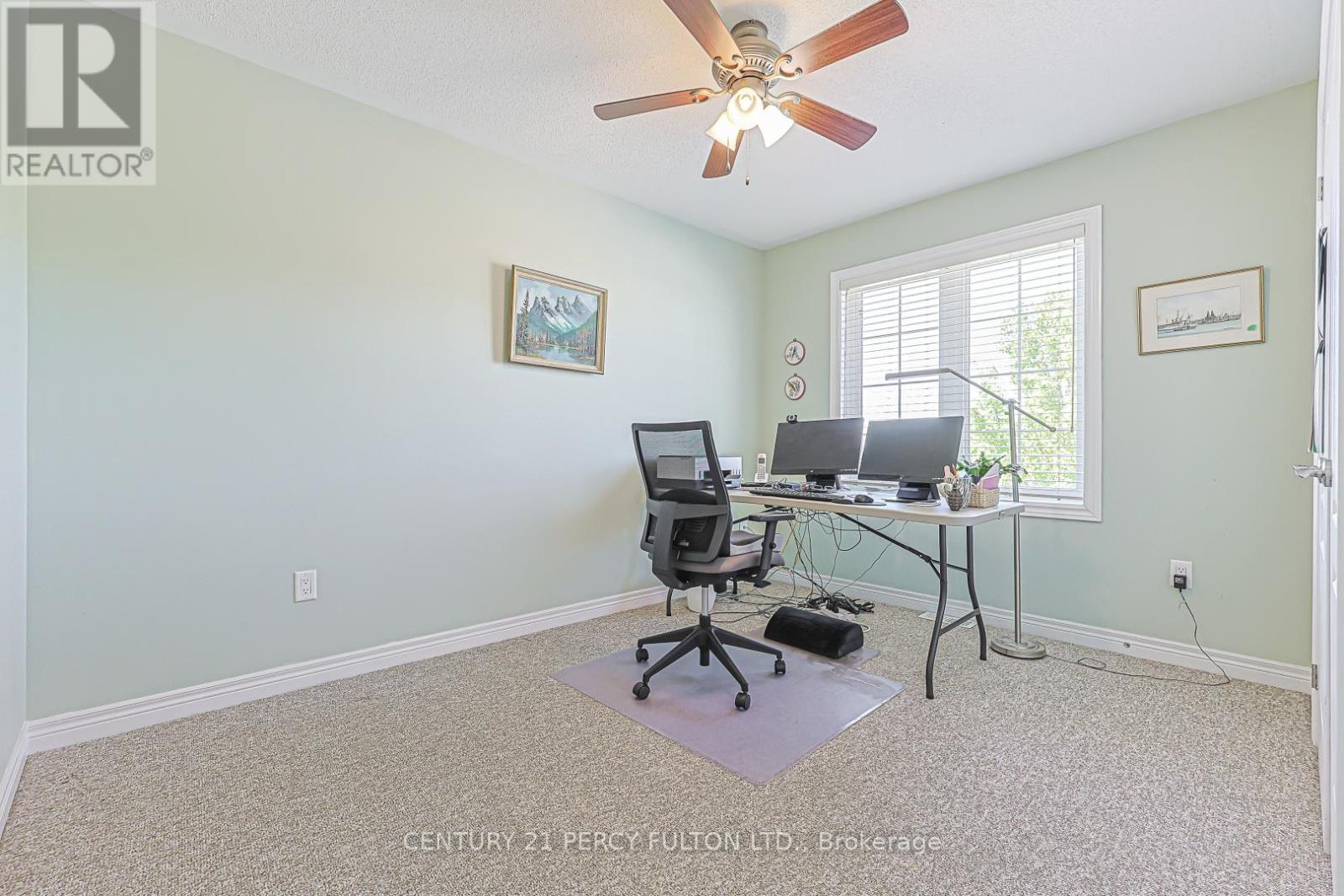 42 ARTHUR CASE CRESCENT - 35
