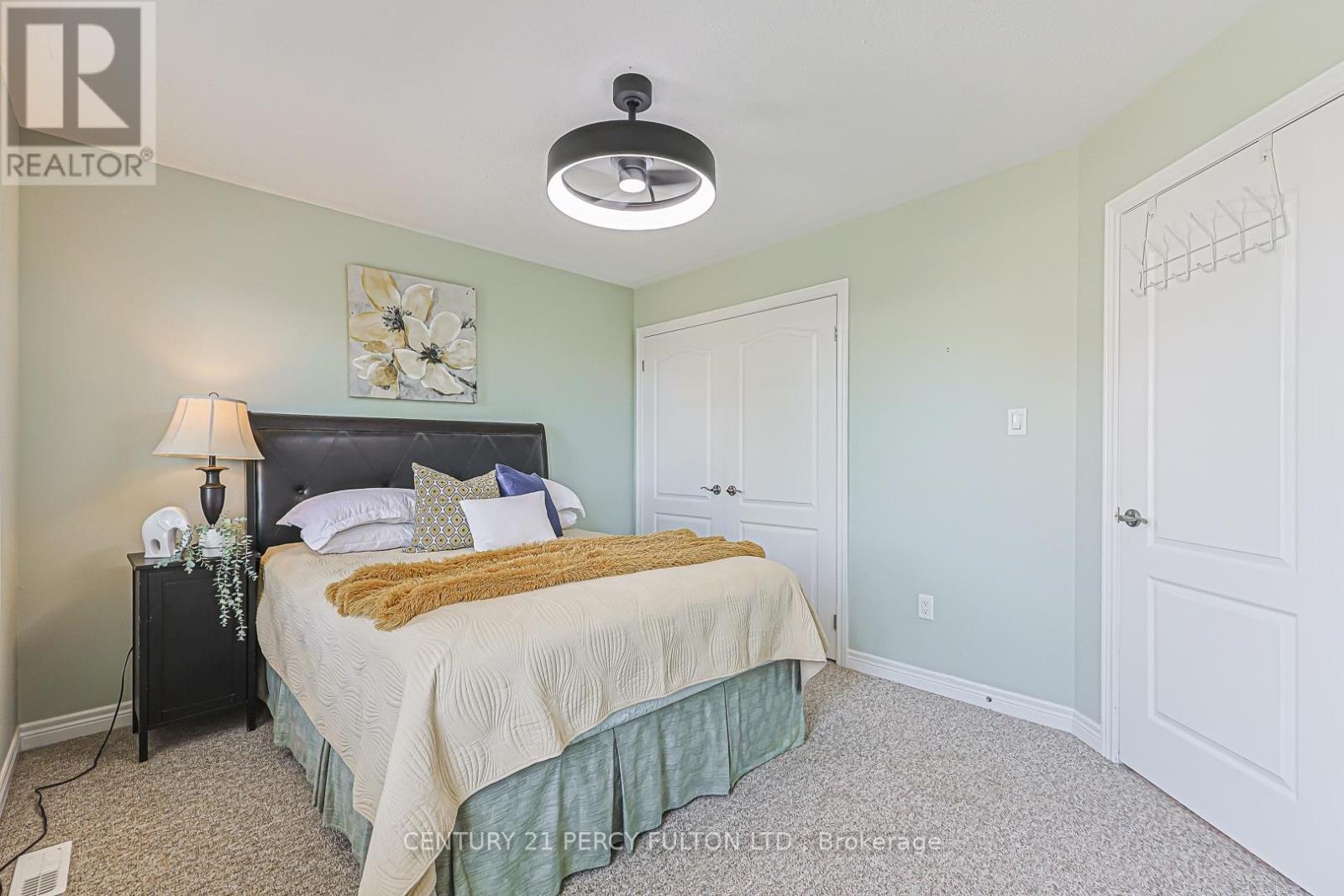 42 ARTHUR CASE CRESCENT - 38