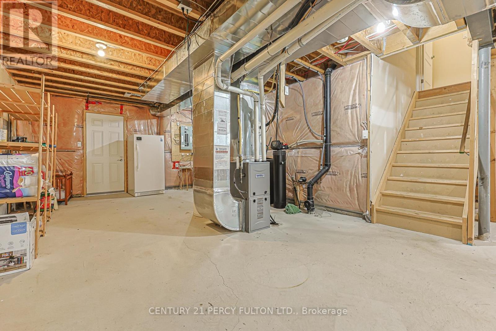 42 ARTHUR CASE CRESCENT - 41