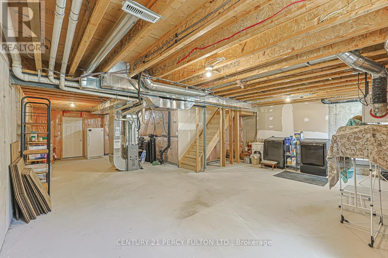 42 ARTHUR CASE CRESCENT - 43