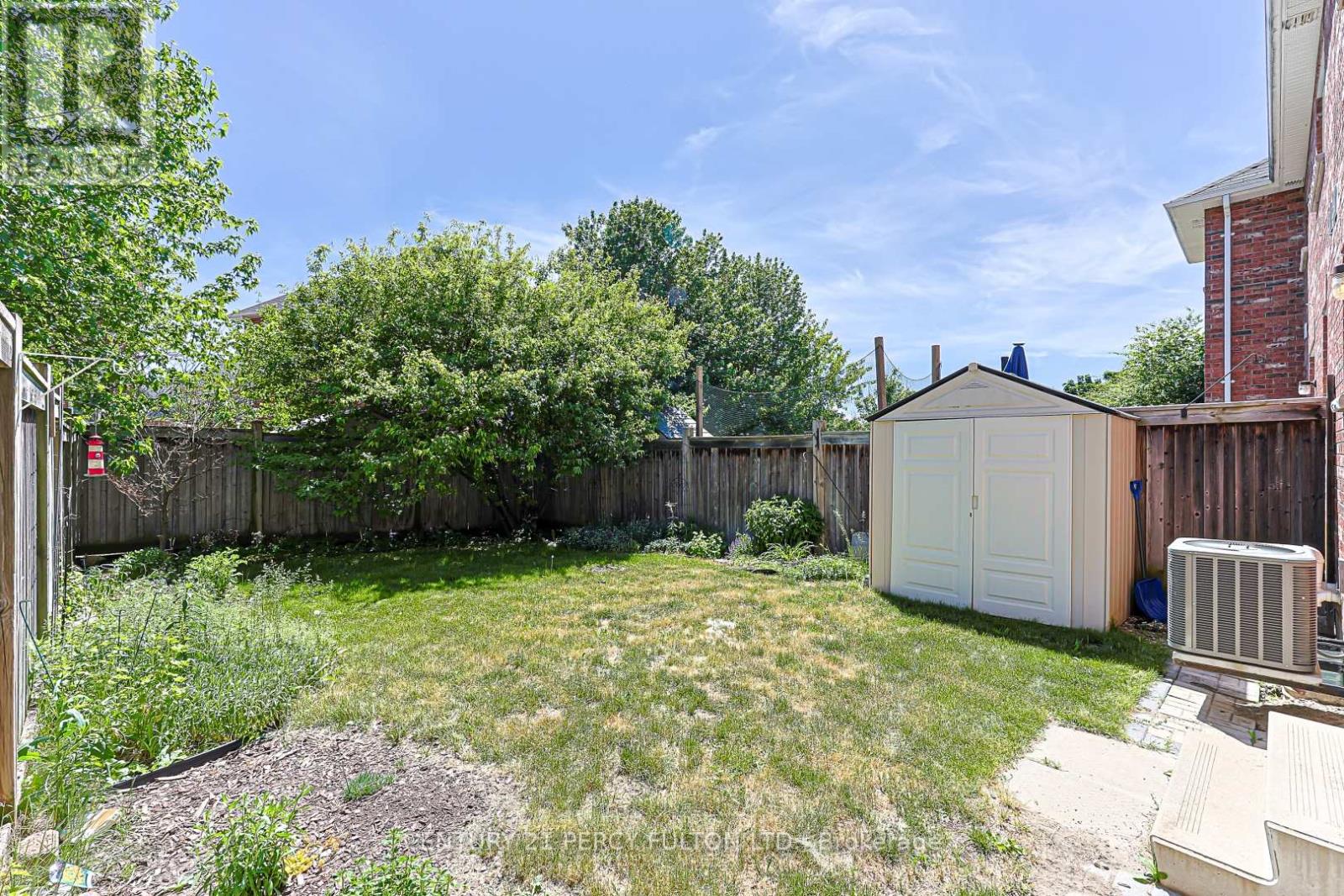 42 ARTHUR CASE CRESCENT - 44
