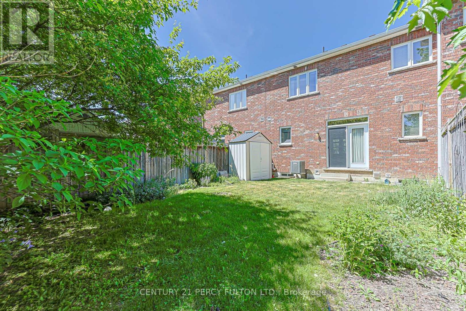 42 ARTHUR CASE CRESCENT - 45