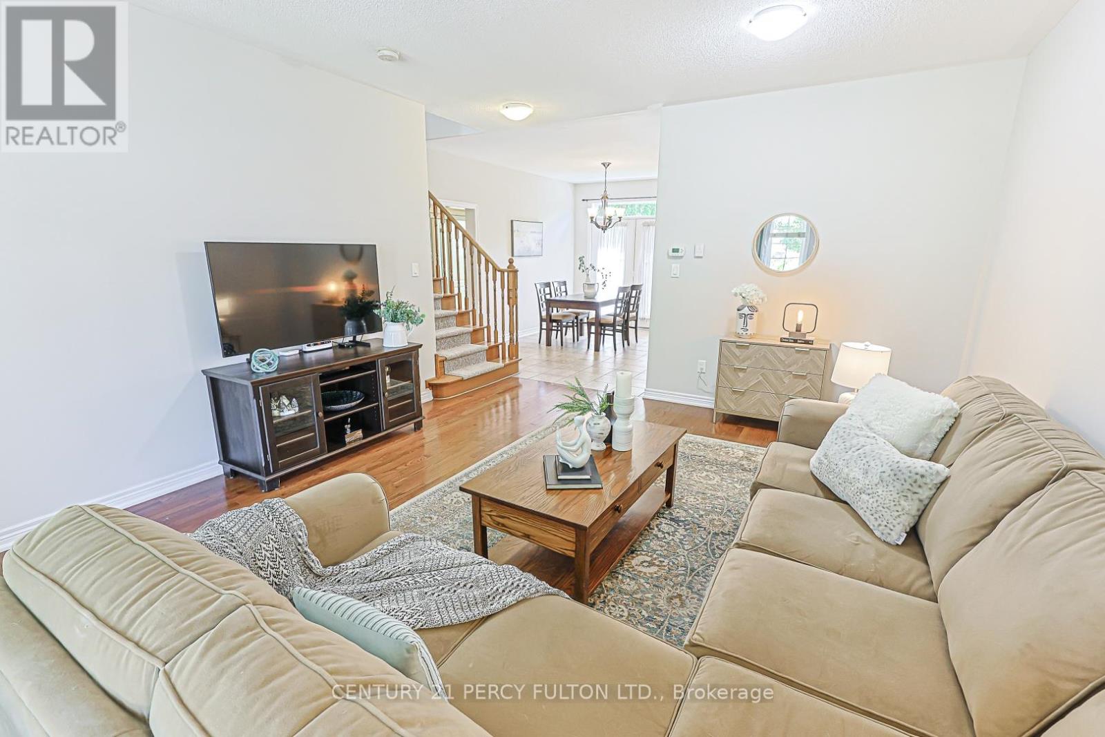 42 ARTHUR CASE CRESCENT - 7
