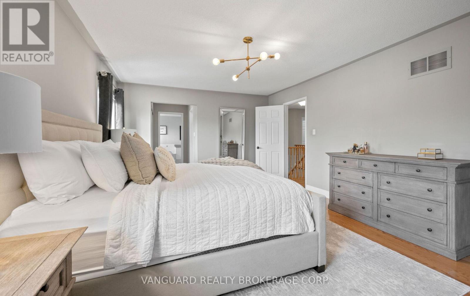 22 MONTEITH CRESCENT - 26