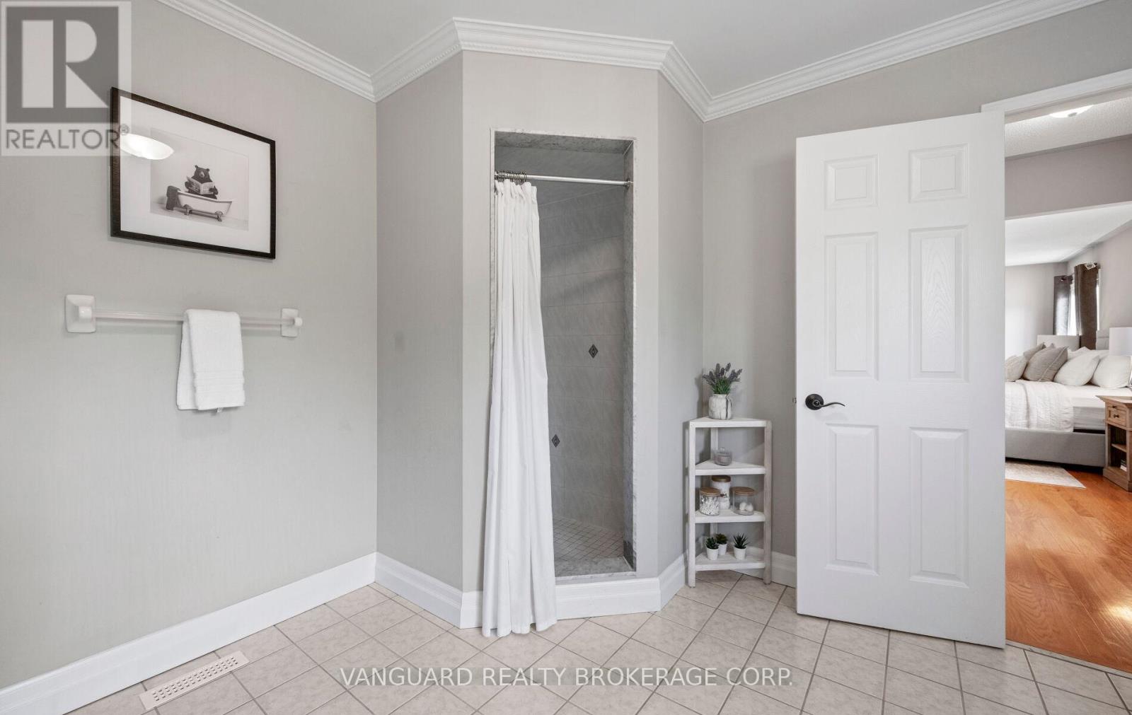 22 MONTEITH CRESCENT - 29