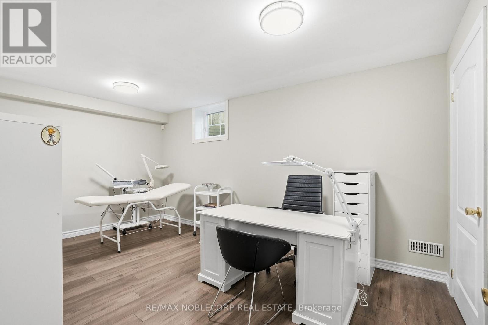 80 CARMICHAEL CRESCENT - Image 45