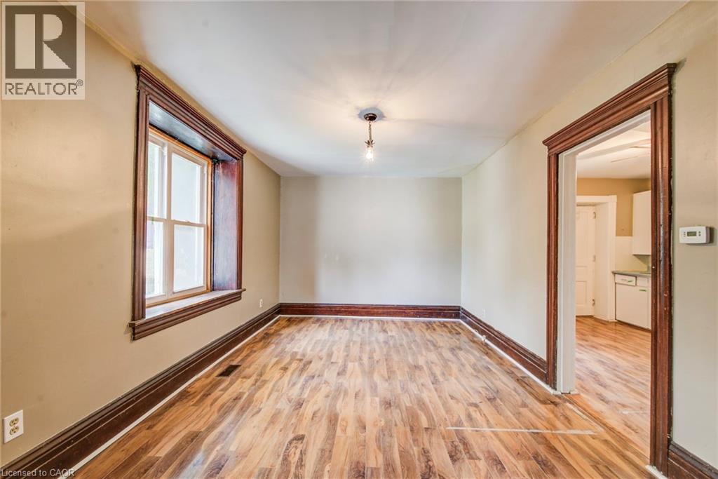 5 GEORGE Street S - 13