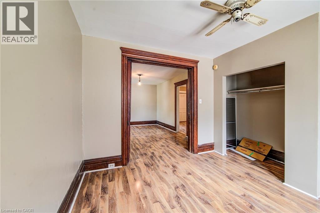 5 GEORGE Street S - 6
