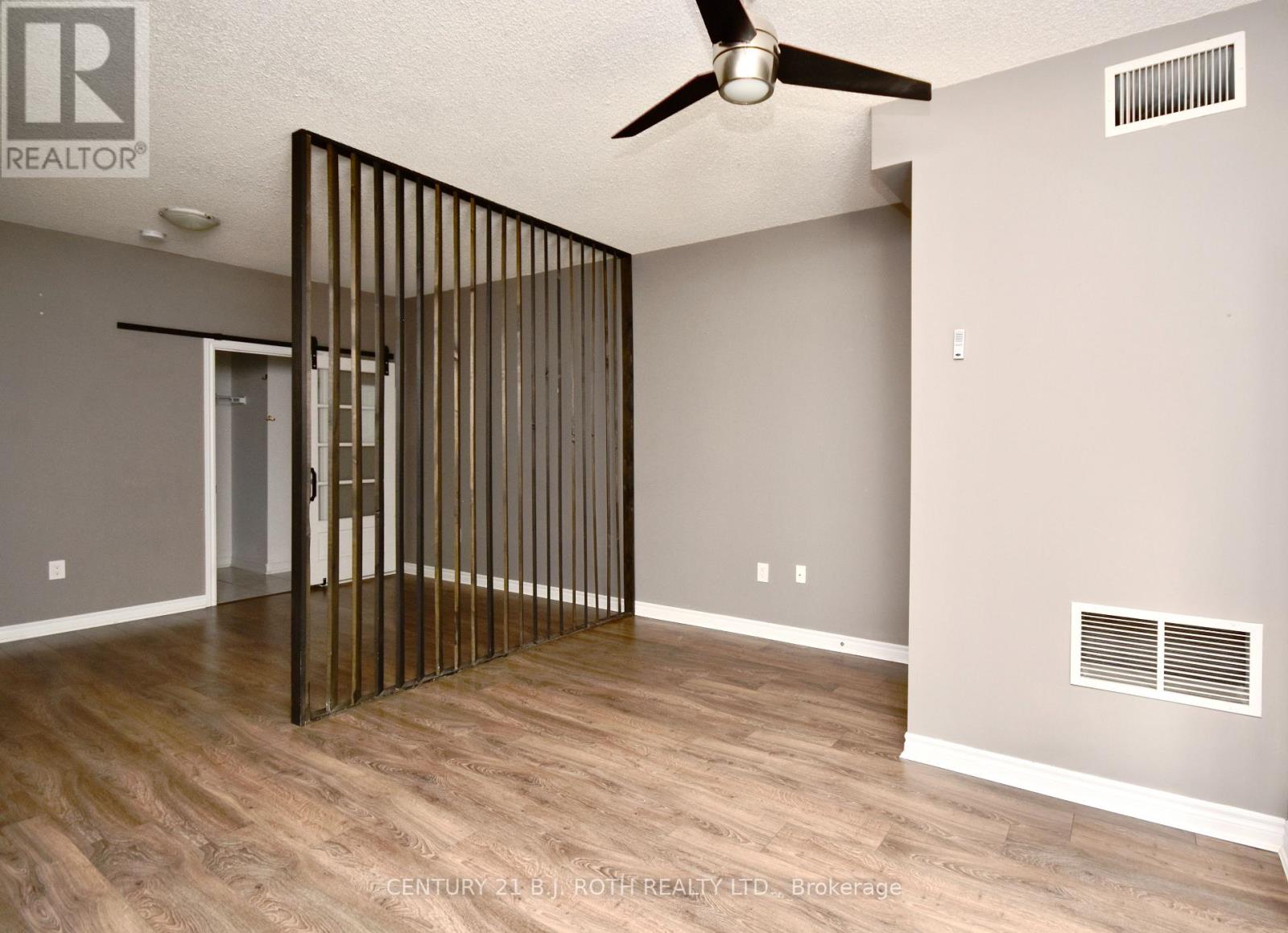 #104 43 FERNDALE DRIVE S - 10