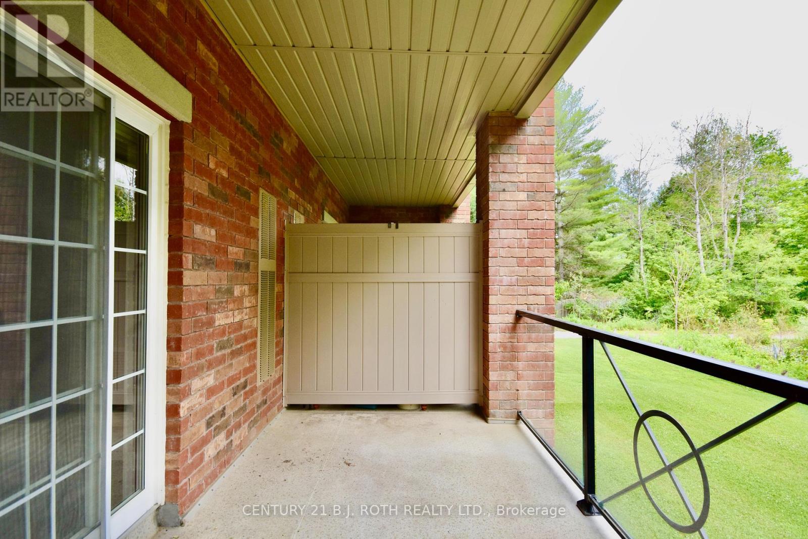 #104 43 FERNDALE DRIVE S - 12