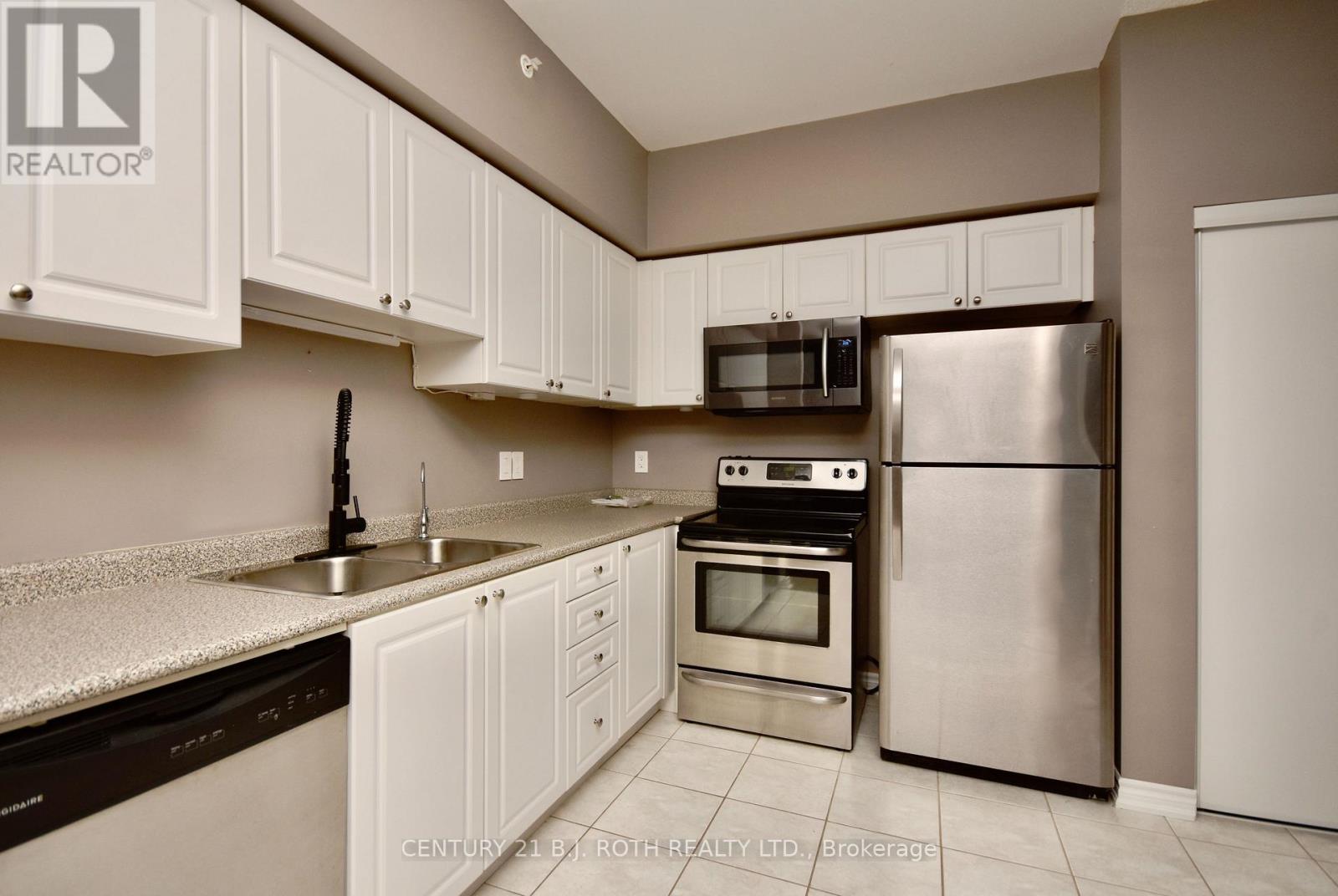 #104 43 FERNDALE DRIVE S - 4