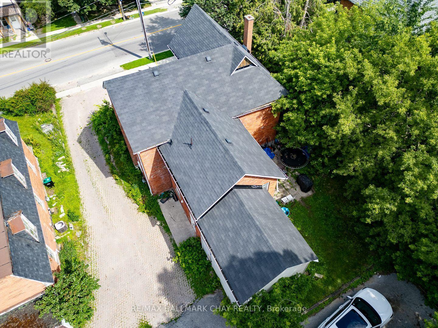 9 PENETANG STREET - 6