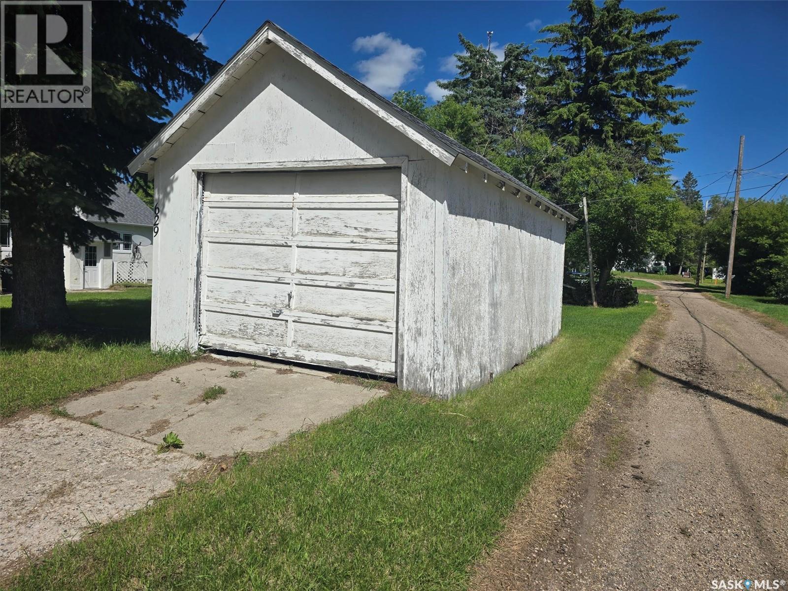 629 Nina STREET - 48