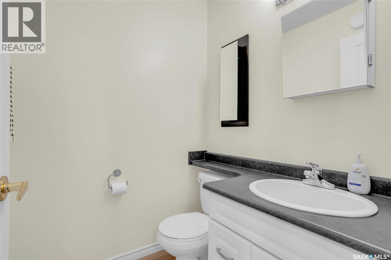 1122 12th STREET E - 22