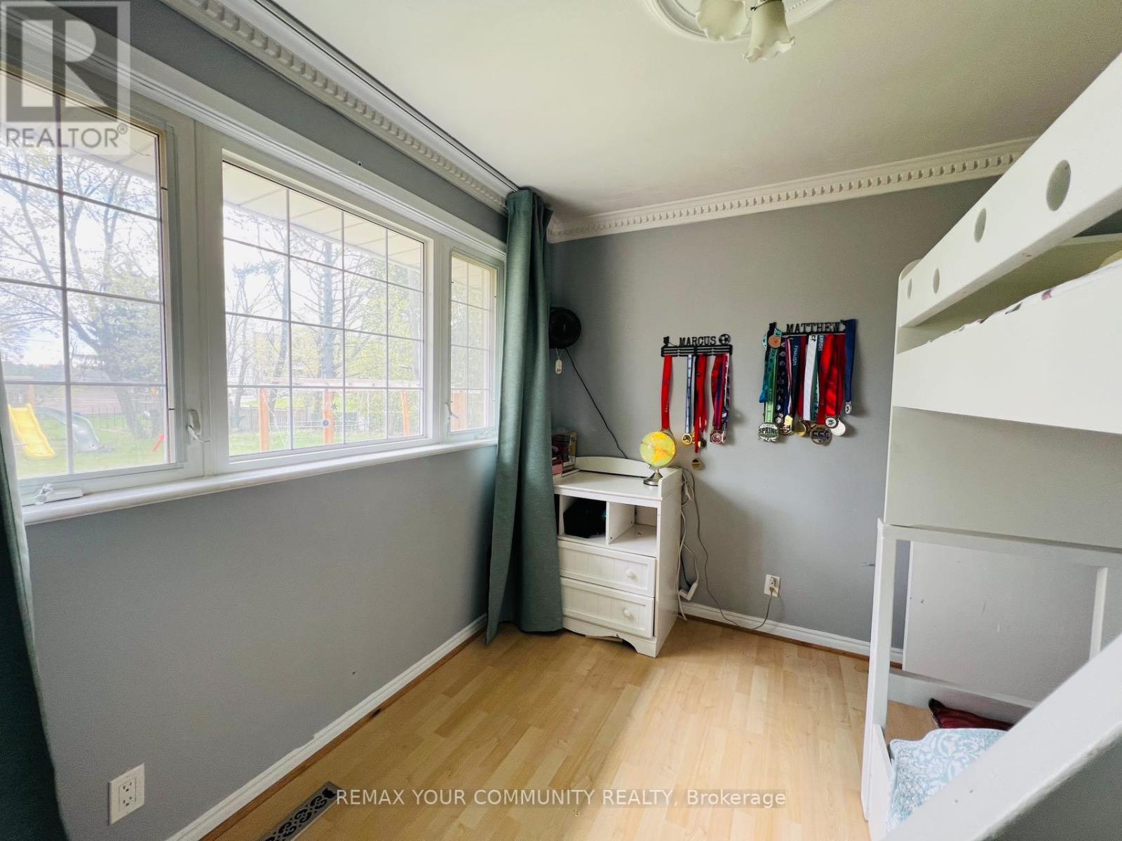 211 JAMES STREET - 10