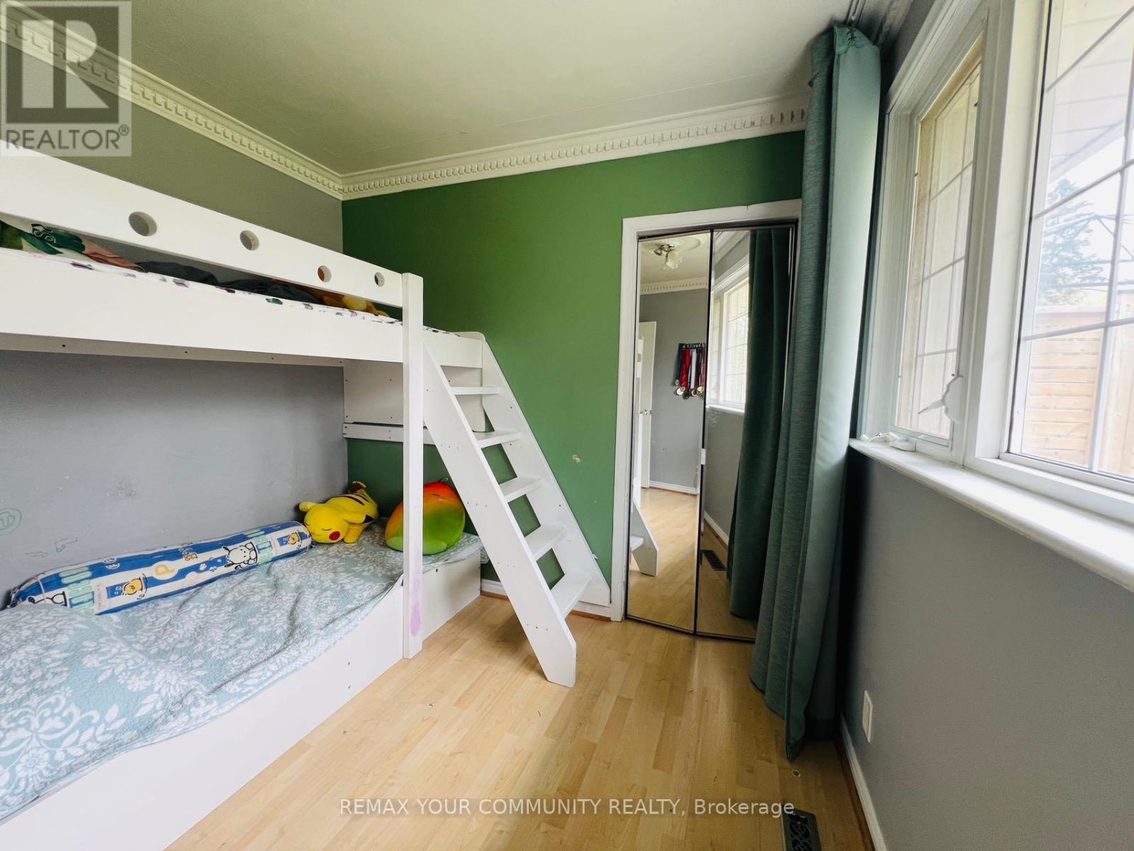 211 JAMES STREET - 11