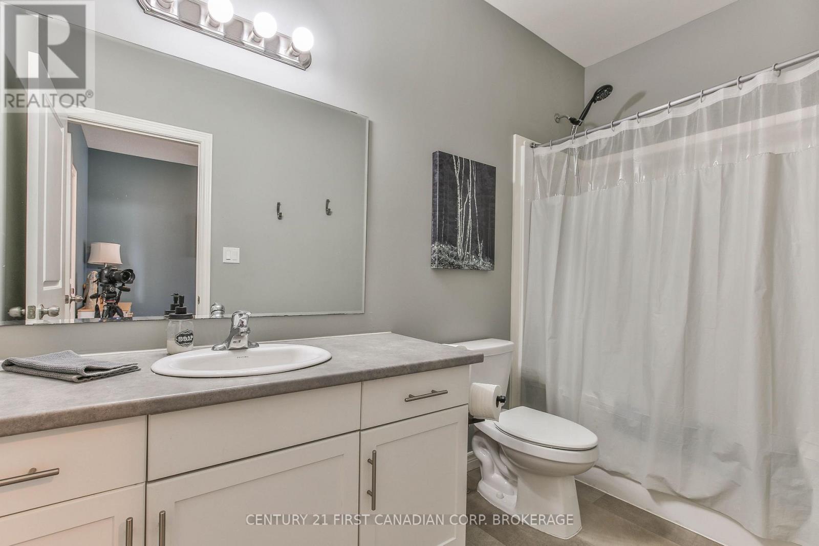 283 BOYD BOULEVARD - 24