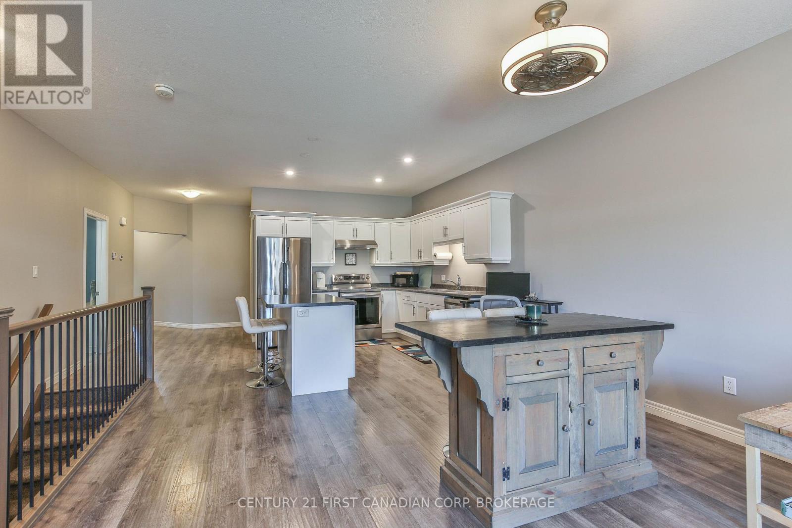 283 BOYD BOULEVARD - 11